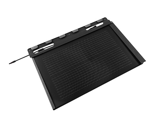 Illustrasjonen viser PREFAs lille solcelle takplate i svart.